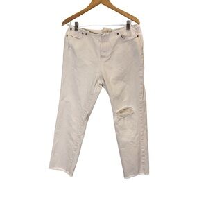 Women’s Levi's Cream Wedgie Distressed Button Fly Straight Jeans sz 31